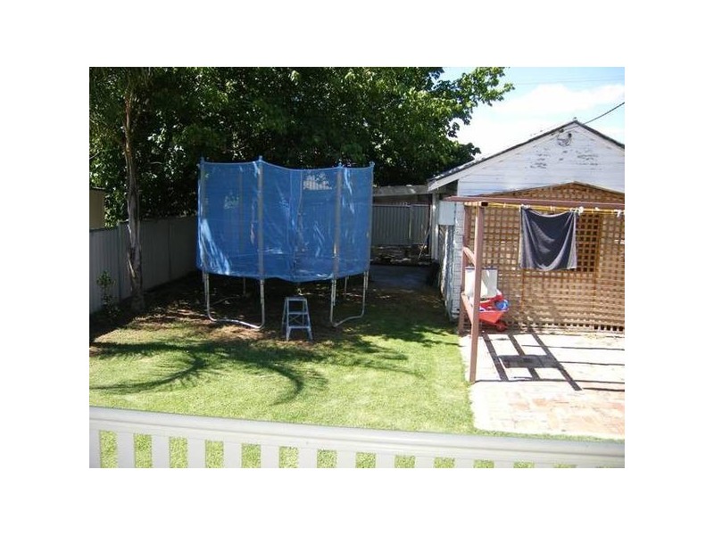 9 Cambridge Street, Tamworth NSW 2340