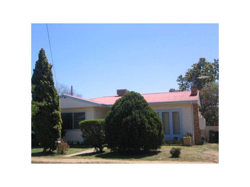 40 Robert Street, Tamworth NSW 2340