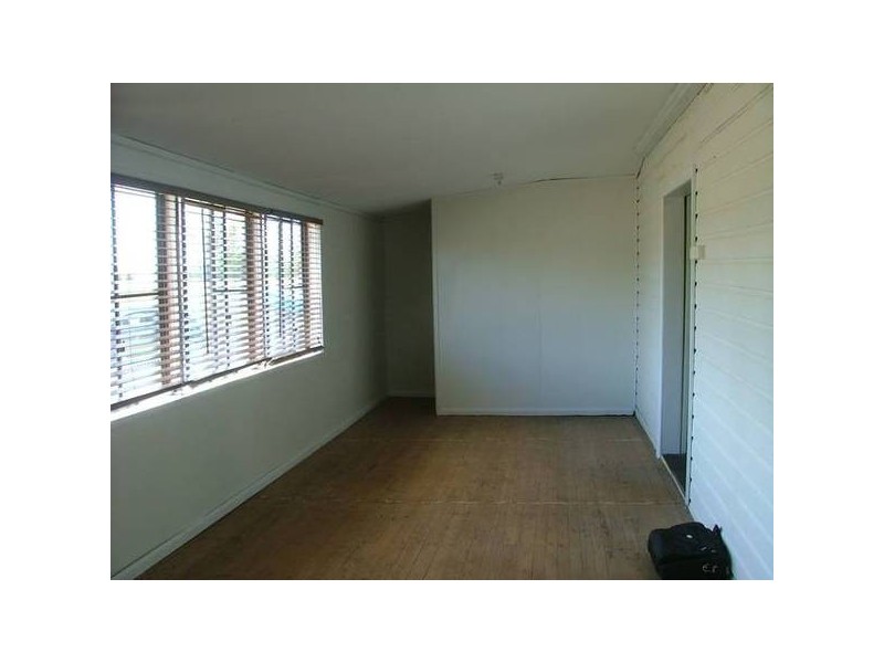 16 Rokeby St, Somerton NSW 2340