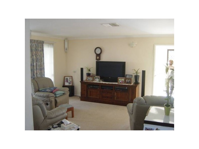 12 Milburn Road, Tamworth NSW 2340