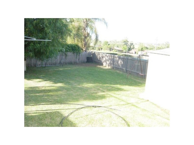 12 Milburn Road, Tamworth NSW 2340