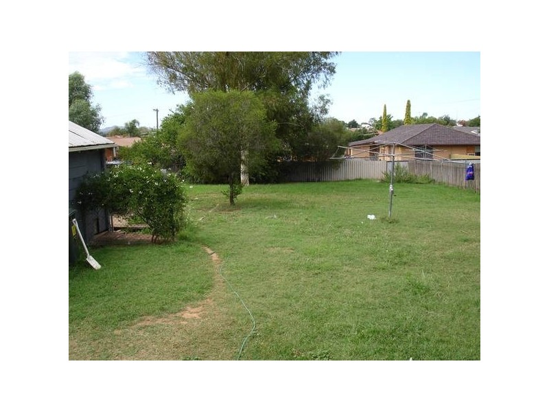 16 Scott Rd, Tamworth NSW 2340