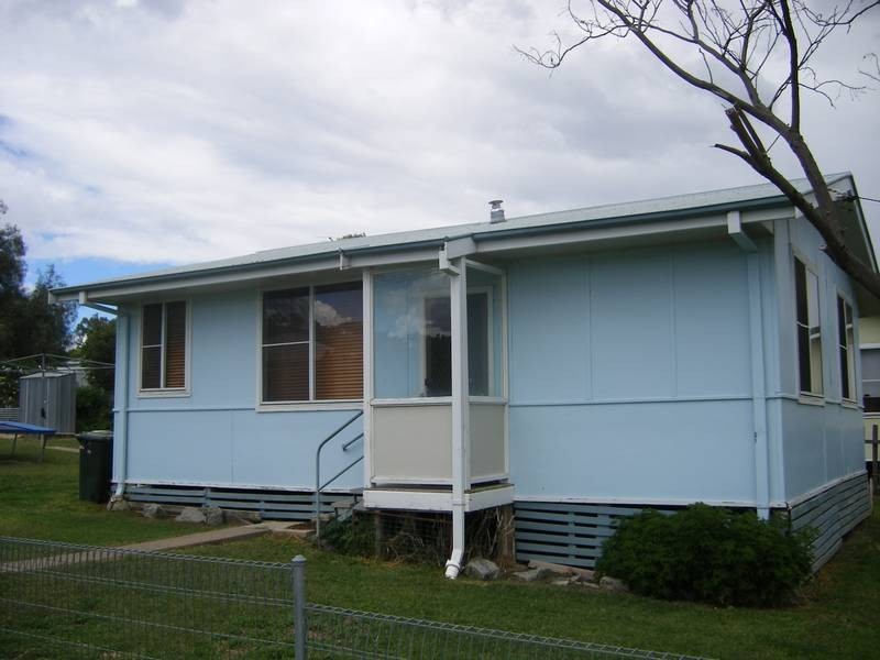 10 Henry Street, Werris Creek NSW 2341