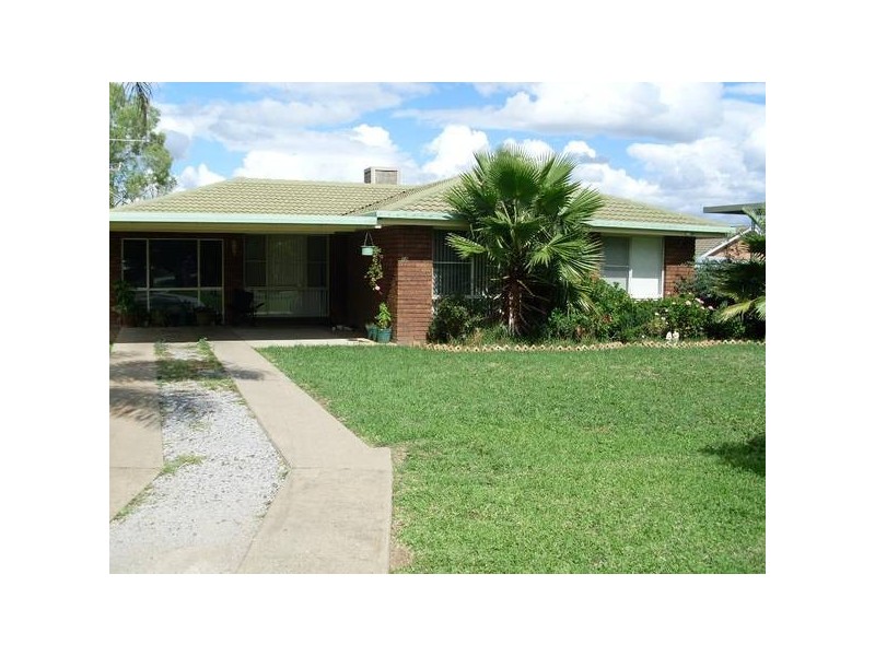 72 Blaxland Way, Tamworth NSW 2340