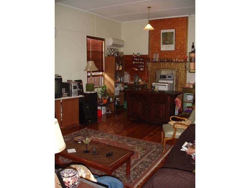 9 Denne Street, Tamworth NSW 2340