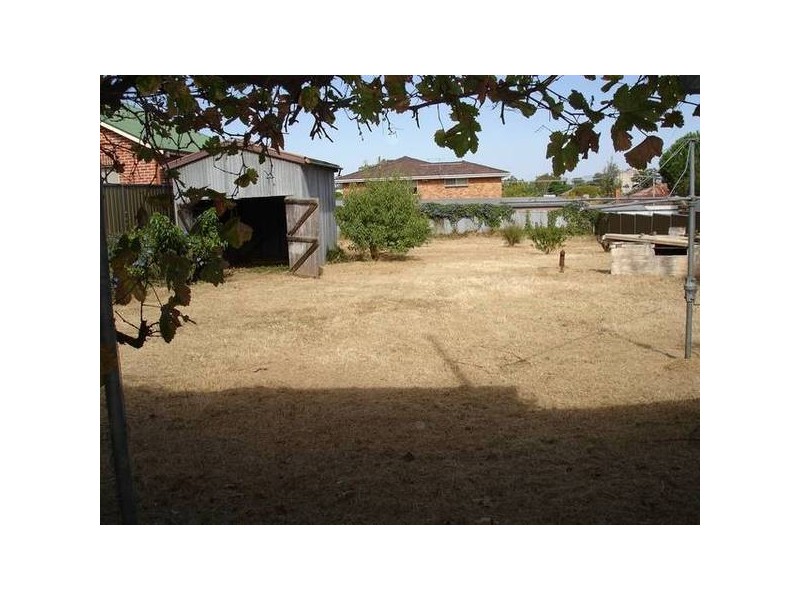 87 Crown Street, Tamworth NSW 2340