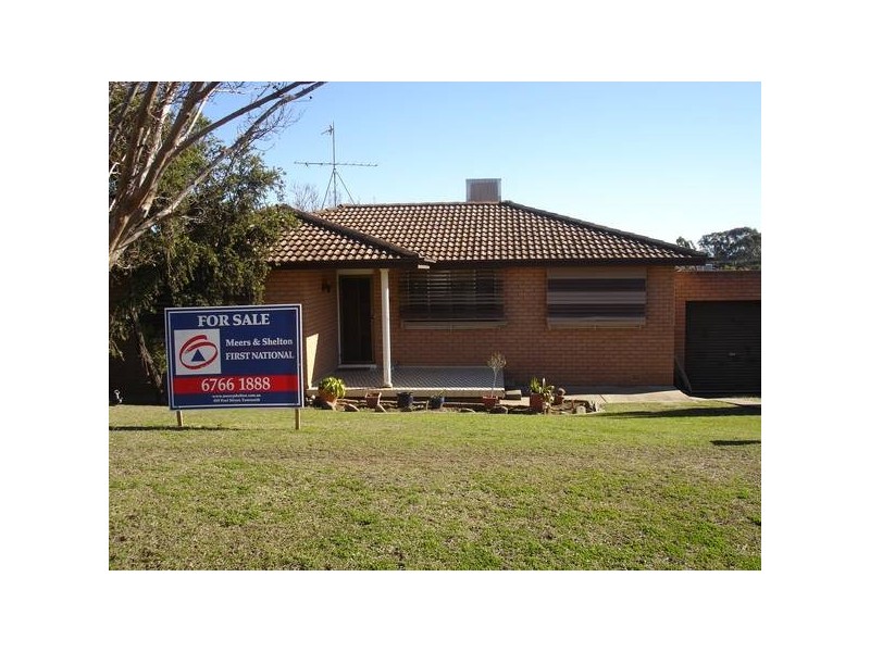 38 Cypress Street, Tamworth NSW 2340