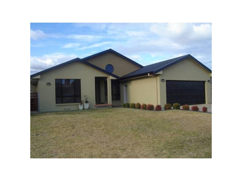 14 Baker Close, Calala NSW 2340