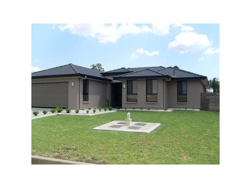 61 Blaxland Way, Westdale, Tamworth NSW 2340