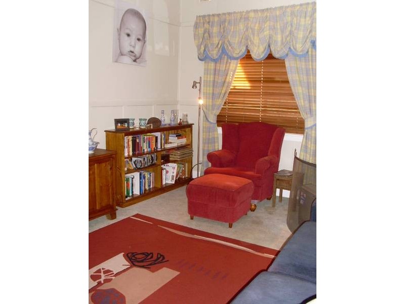 110 Denison Street, Tamworth NSW 2340