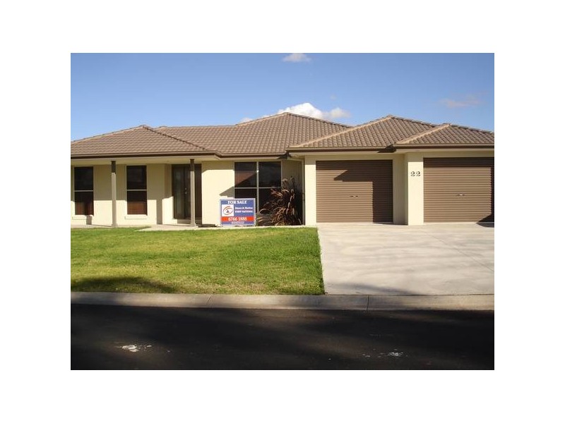 22 Kalinda Place (off Grant St), Tamworth NSW 2340