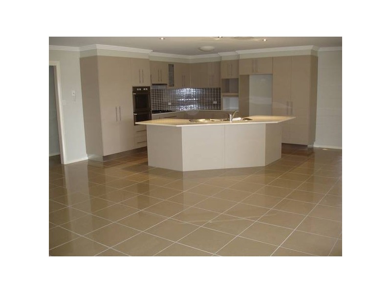 22 Kalinda Place (off Grant St), Tamworth NSW 2340