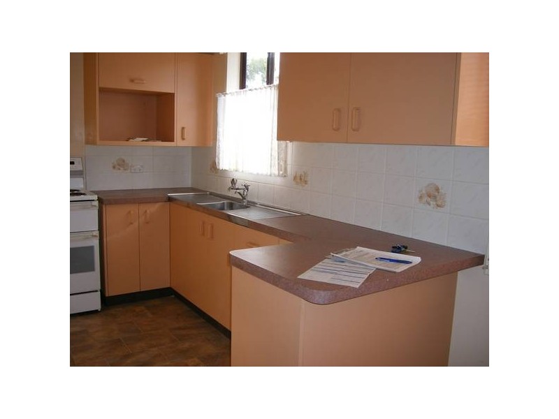 9 Kirkham Cres, Tamworth NSW 2340