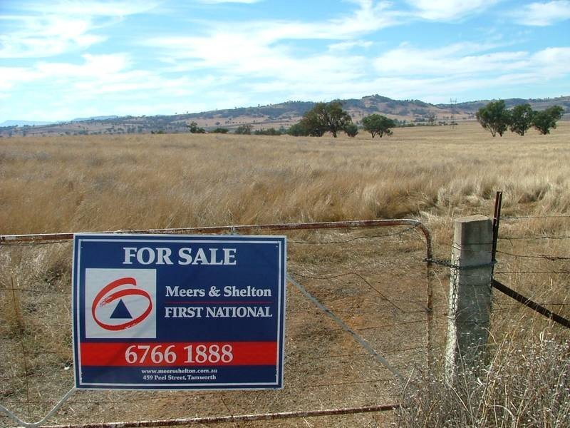 1 MIDDLEBROOK, Tamworth NSW 2340