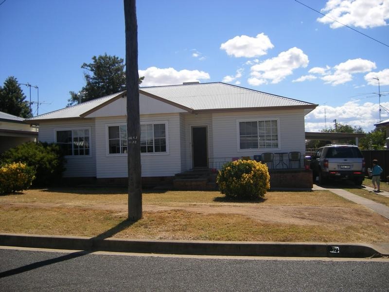 12 Bell Street, South, Tamworth NSW 2340