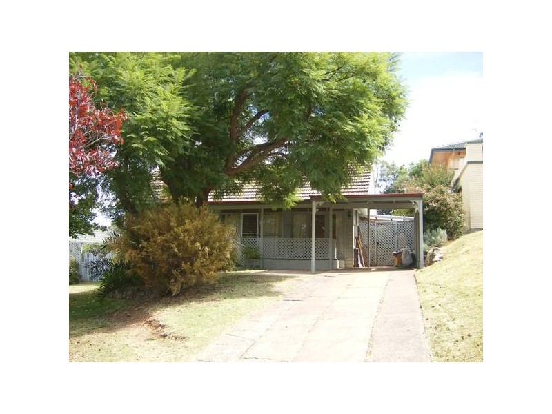 130 Fitzroy Street, East, Tamworth NSW 2340