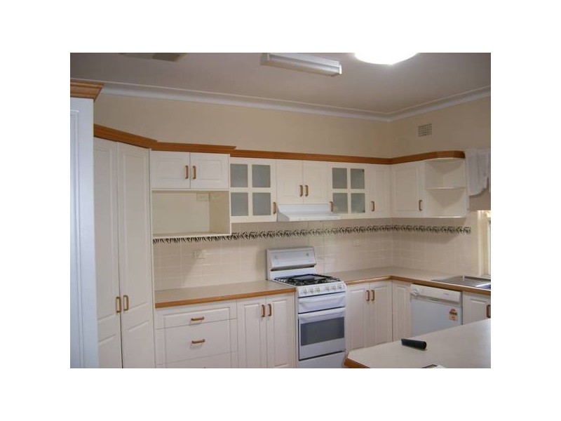 130 Fitzroy Street, East, Tamworth NSW 2340