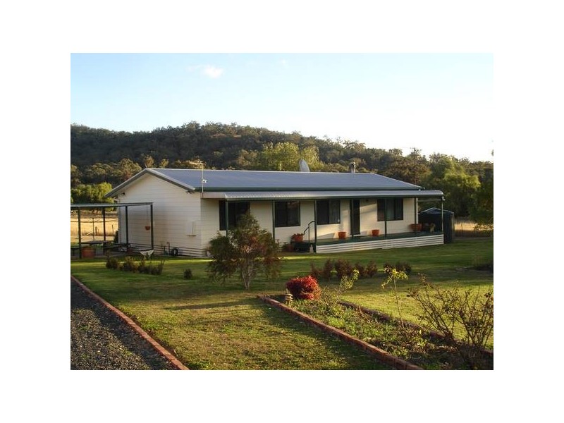 2 Werris Creek Rd, Currabubula, Tamworth NSW 2340