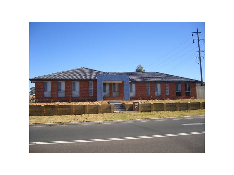 1 Kalinda Place, South, Tamworth NSW 2340