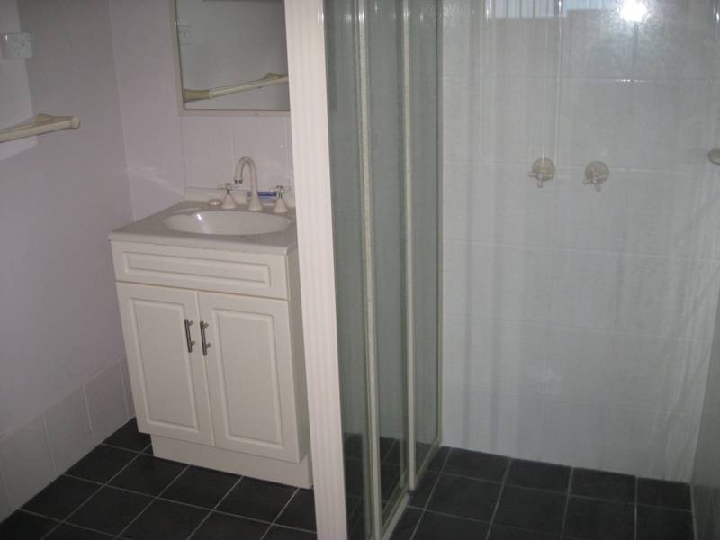 2/2 Grant Street, Kootingal NSW 2352