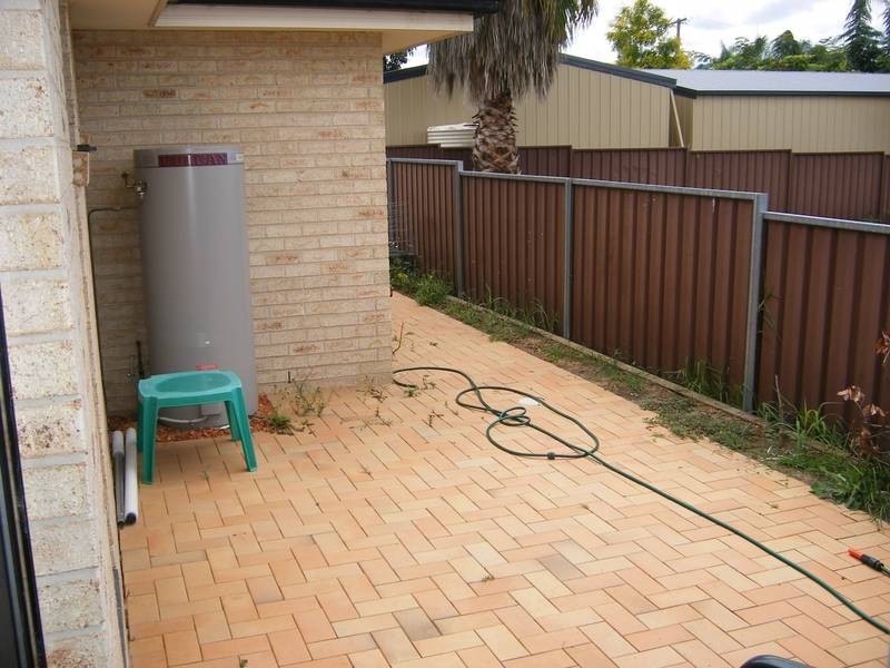 2/2 Grant Street, Kootingal NSW 2352