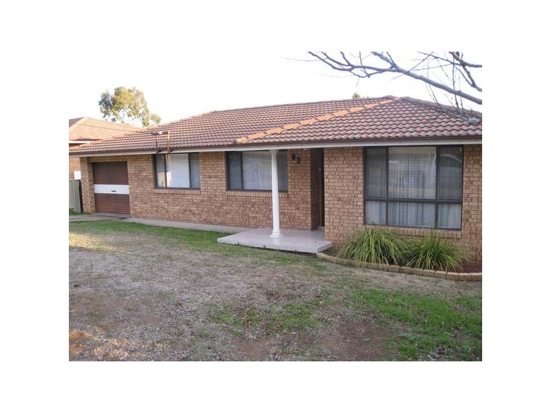 83 Manilla Road, Oxley Vale NSW 2340