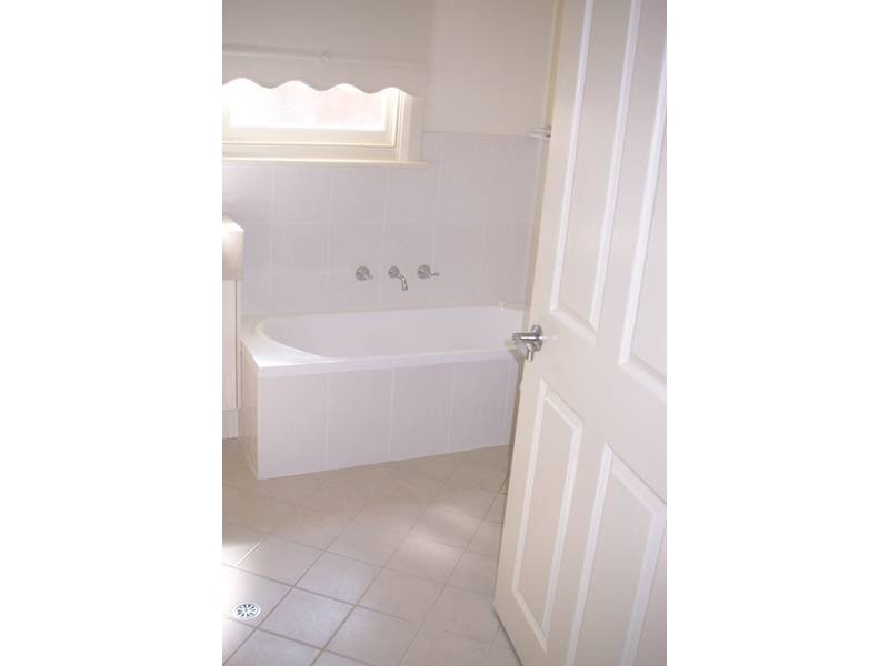 77 Belmore Street, Tamworth NSW 2340