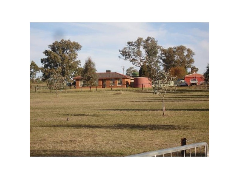 27 Heiligmans Lane, Tamworth NSW 2340