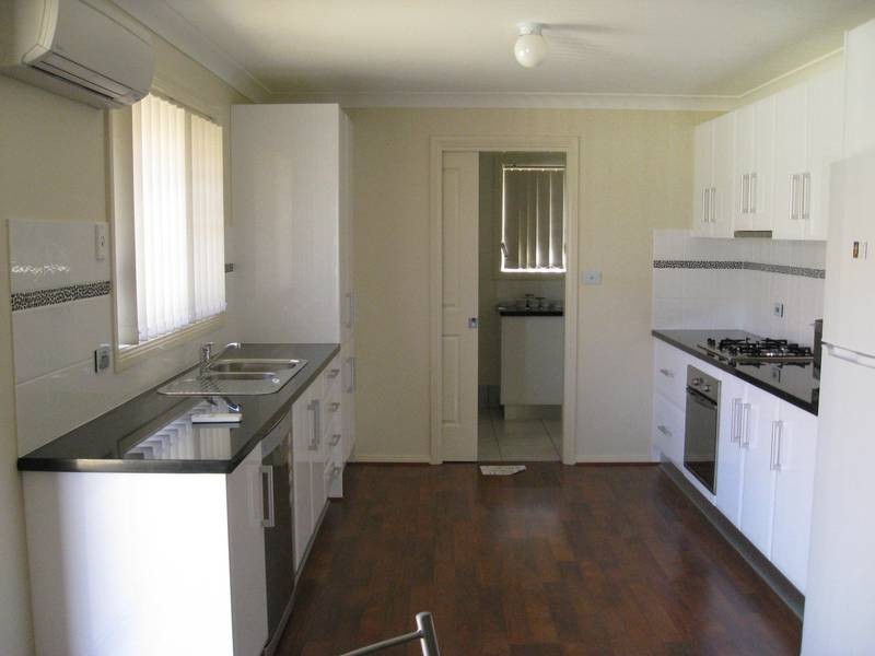 2/49 Cunningham Street, West, Tamworth NSW 2340