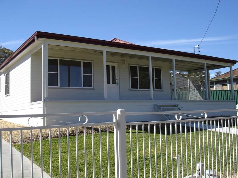 42 Mahoney Avenue, Tamworth NSW 2340