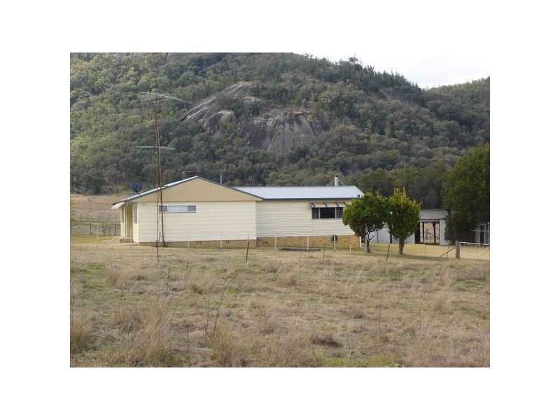 402 Gaol Creek Rd, Moonbi, Tamworth NSW 2340