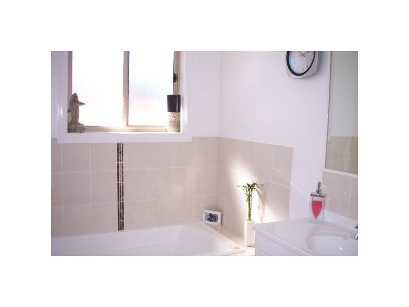 11 Orley Drive, Tamworth NSW 2340