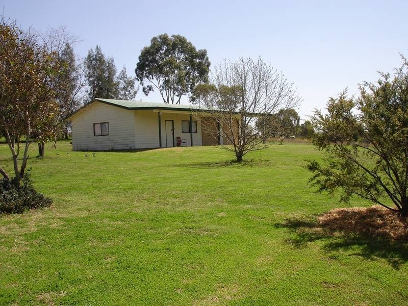 7 Herden Rd, Kingswood Estate, Tamworth NSW 2340