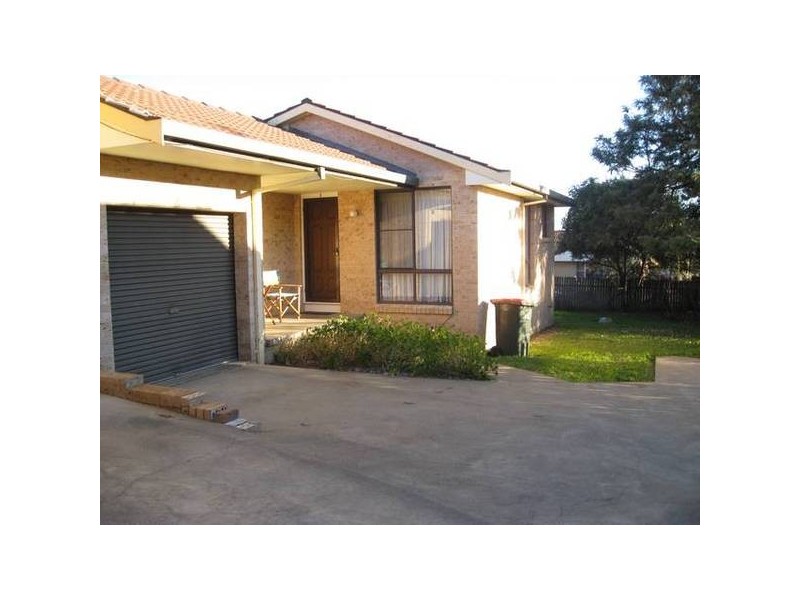 2/11 Brolga Cres, Oxleyvale, Tamworth NSW 2340