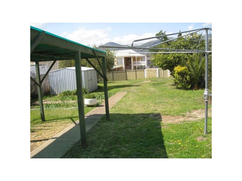 70 Church Street, West, Tamworth NSW 2340