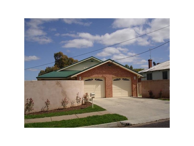 1&2/12 DEAN STREET, Tamworth NSW 2340