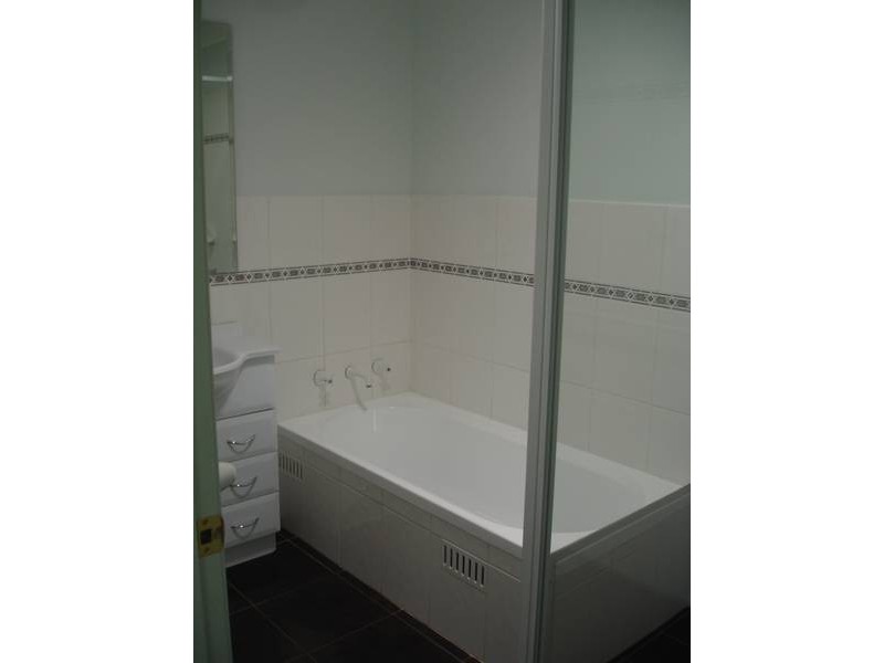 1&2/12 DEAN STREET, Tamworth NSW 2340