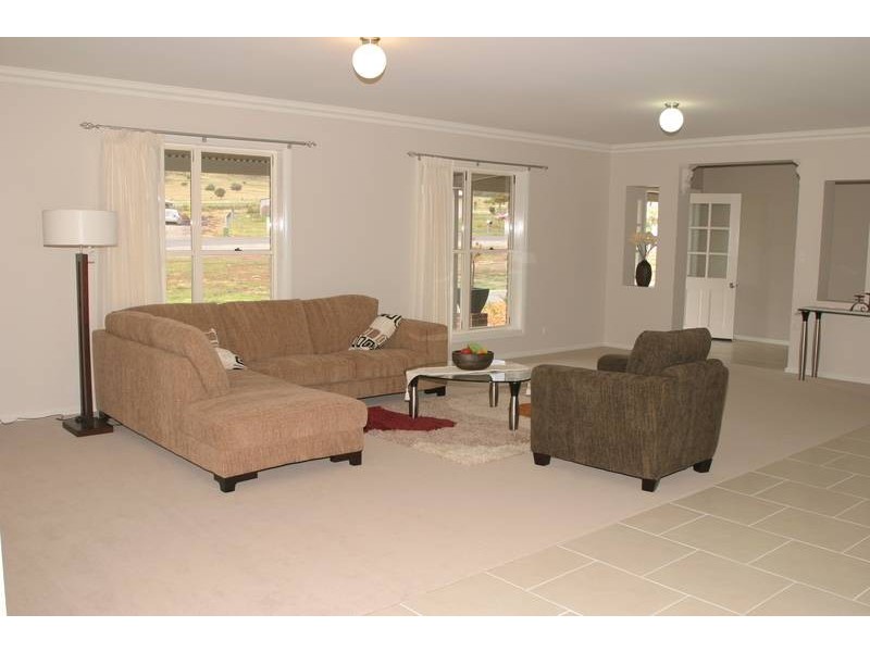 1 Benarkin Drive, Forest Hills, Tamworth NSW 2340