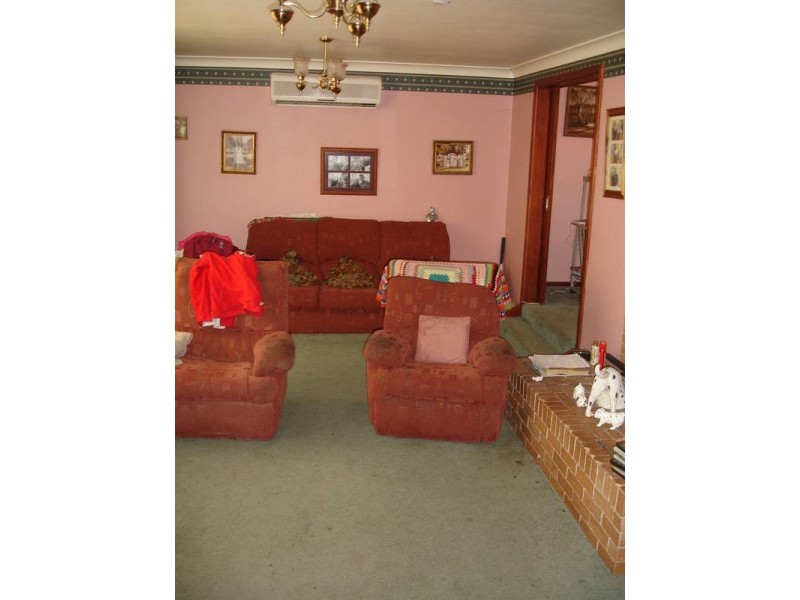 3 Woodburn Way, Tamworth NSW 2340