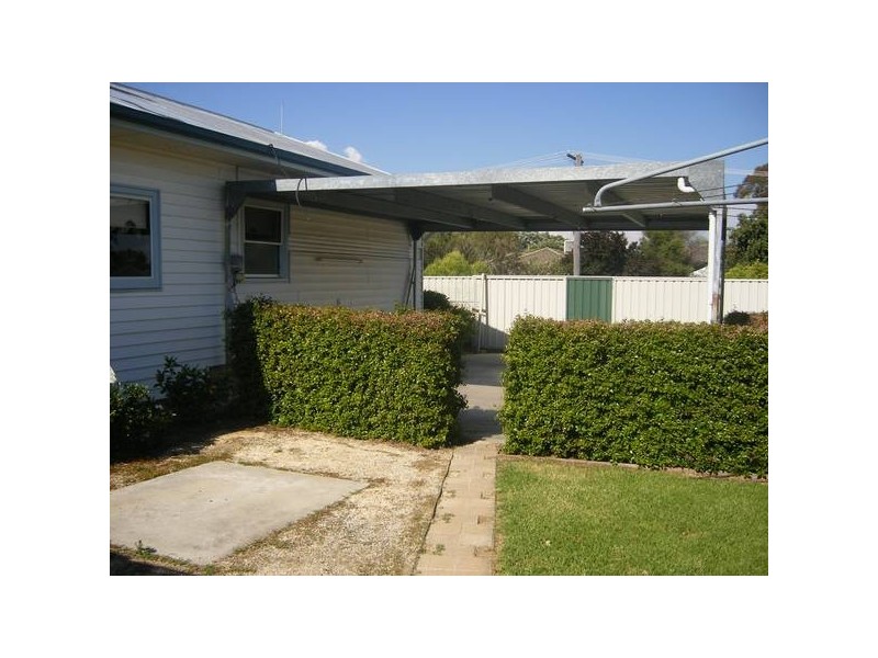 15 Woodstock Street, South, Tamworth NSW 2340