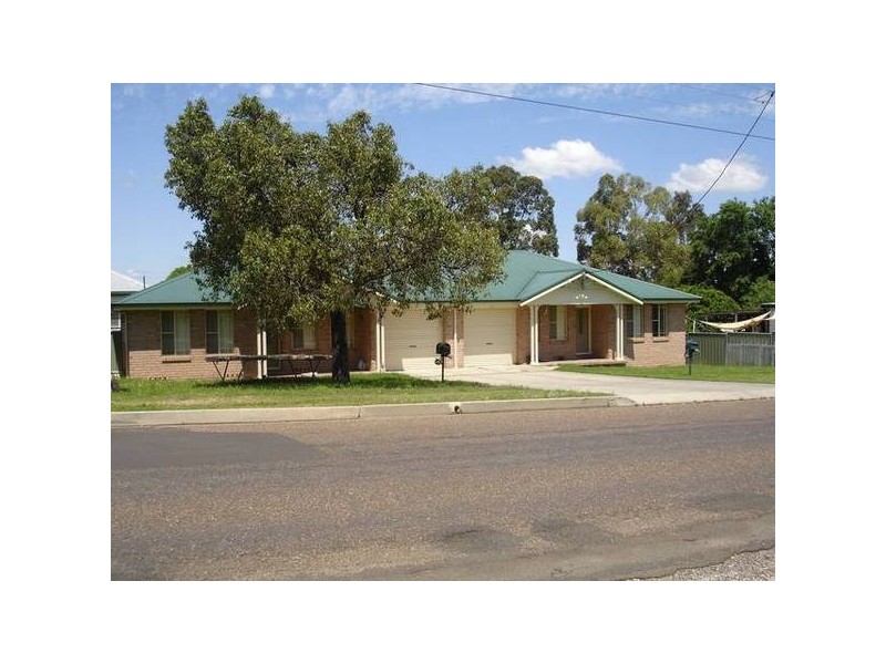 1&2/99a Johnston Street, Tamworth NSW 2340