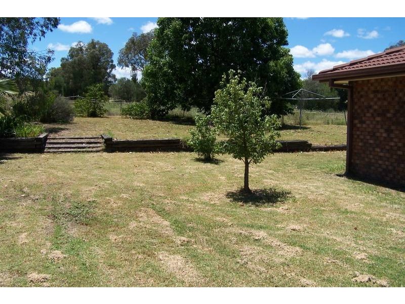 49 Carole Drive, Kootingal NSW 2352