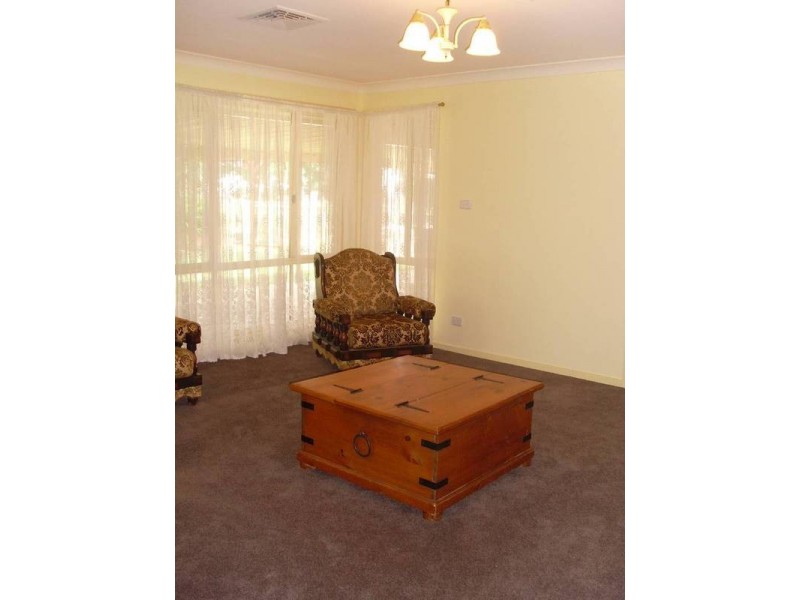 13 Hillstone Place, Tamworth NSW 2340