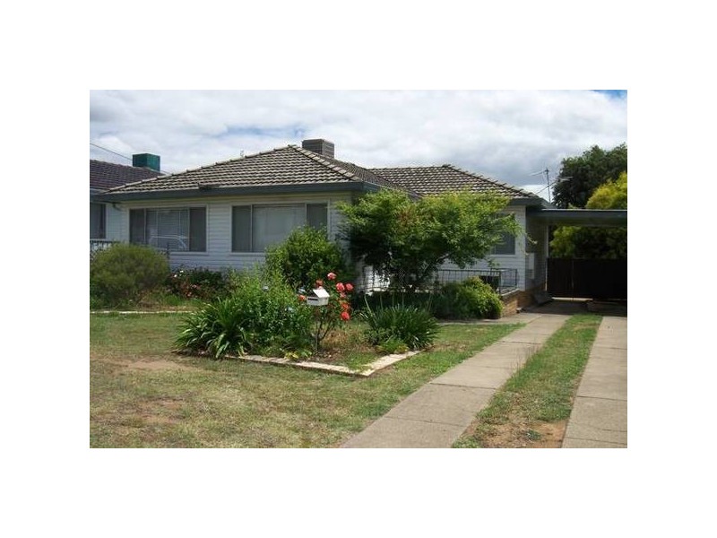 16 Campbell Street, Tamworth NSW 2340