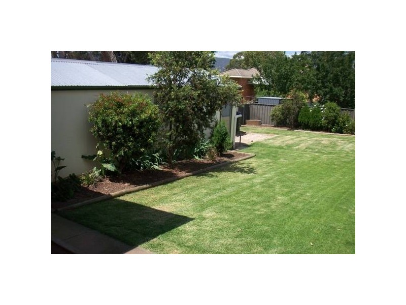 17 Croydon Ave, Tamworth NSW 2340
