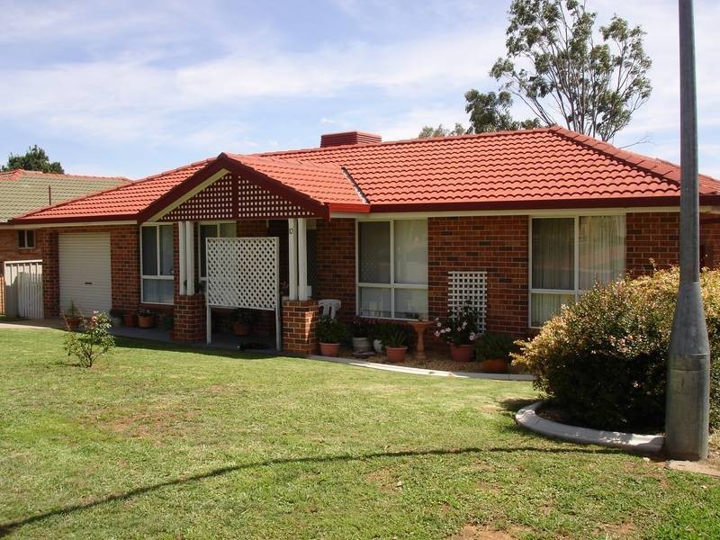 10 Wallamoul St, Tamworth NSW 2340
