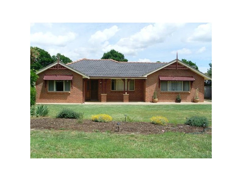 13 Hillstone Place, Moore Creek NSW 2340