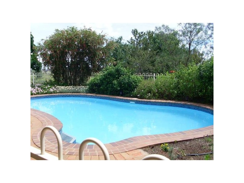 13 Hillstone Place, Moore Creek NSW 2340