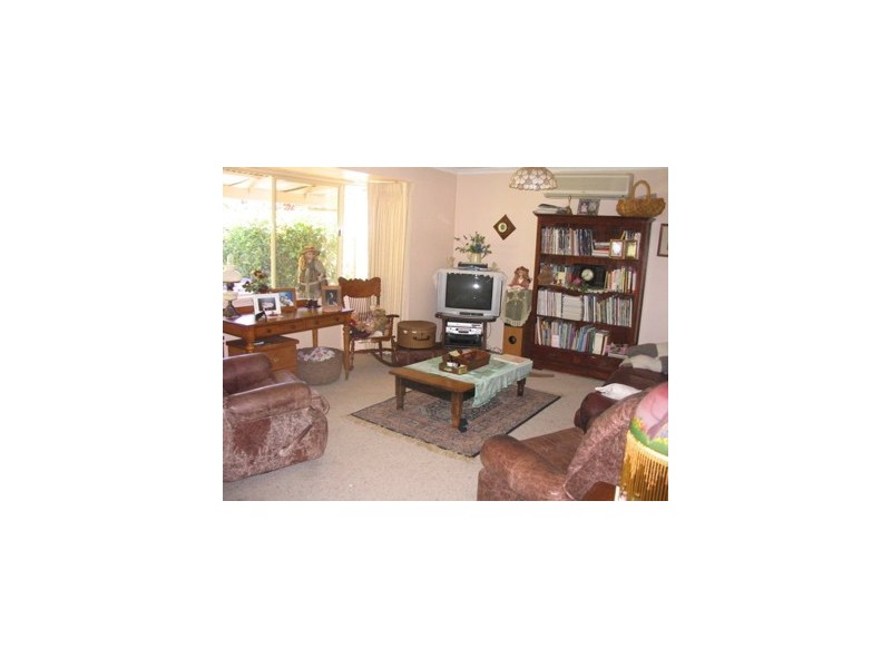 21 Marinup Street, Dwellingup WA 6213