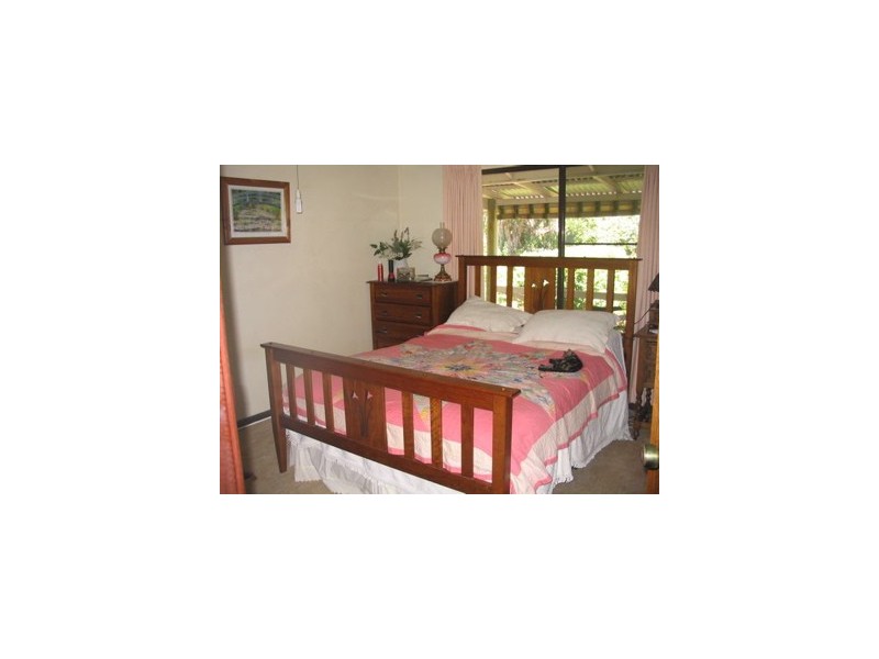 21 Marinup Street, Dwellingup WA 6213